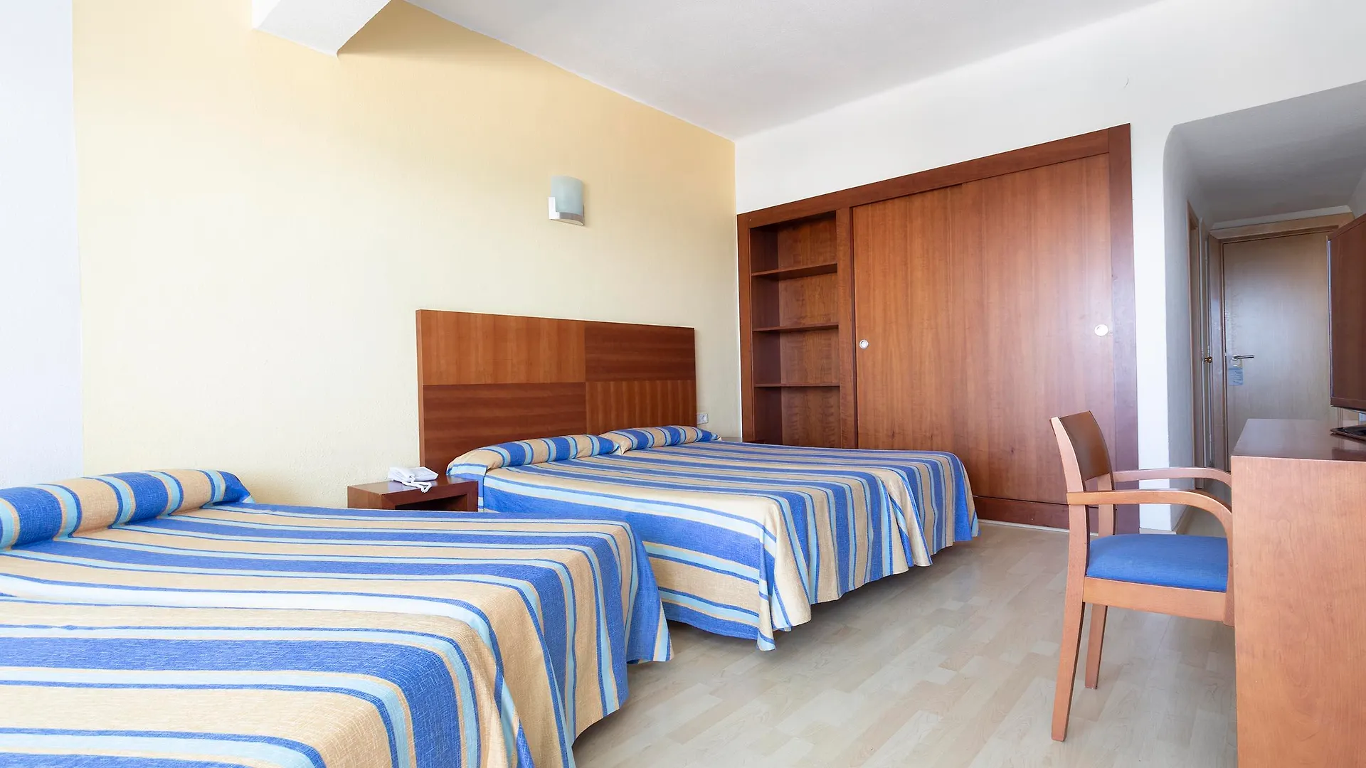 Hotel Palia La Roca Benalmádena España