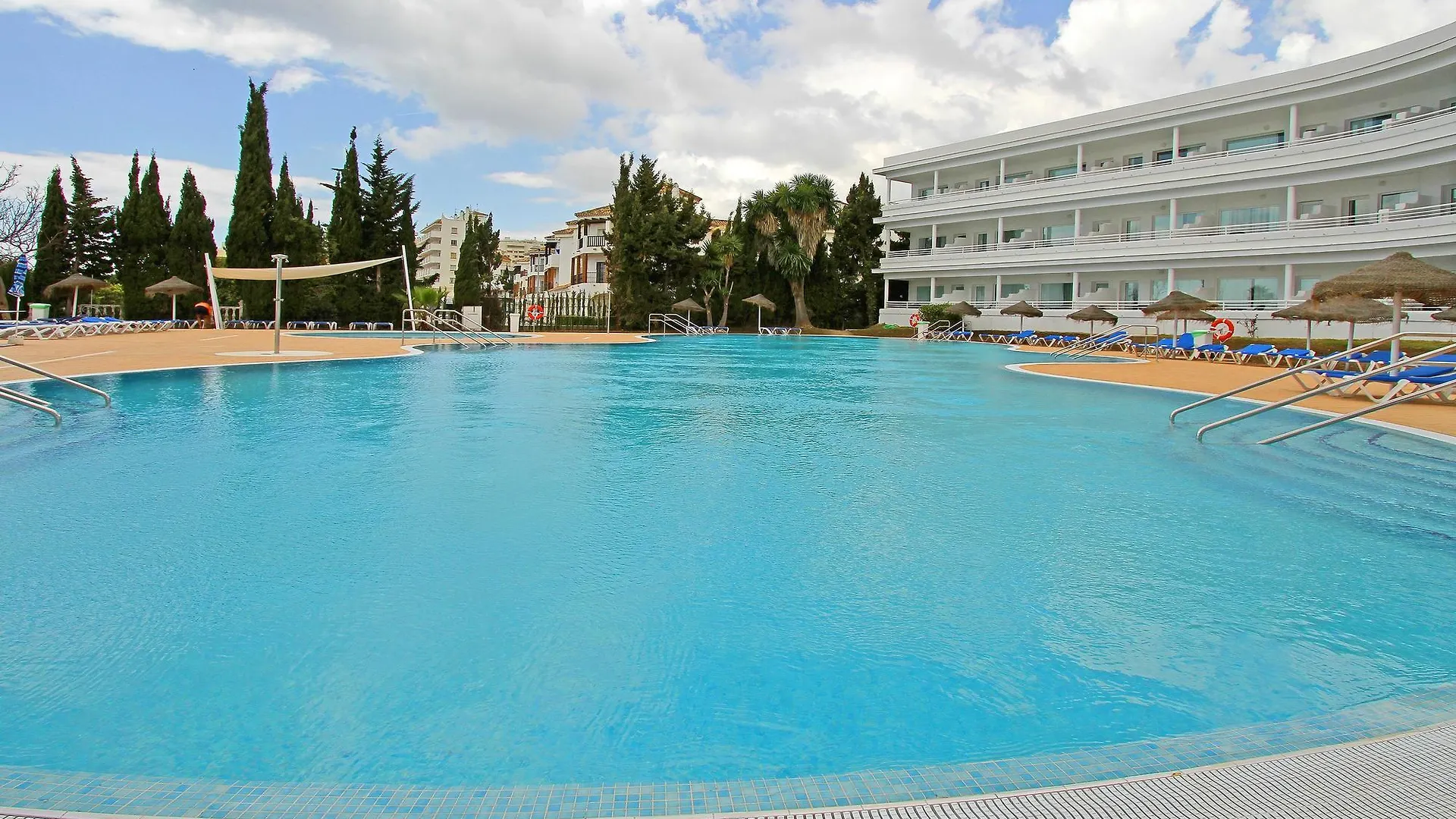 ***  Hotel Palia La Roca Benalmádena España