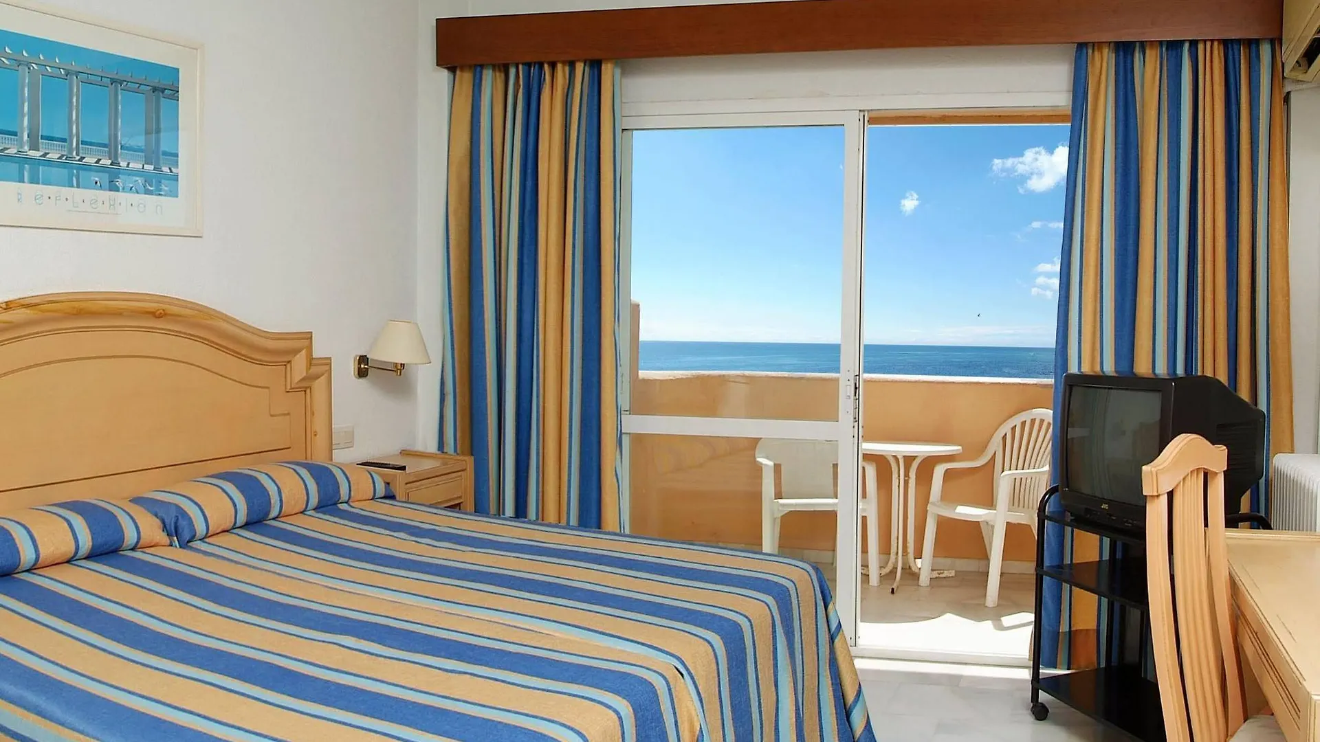 Hotel Palia La Roca Benalmádena España
