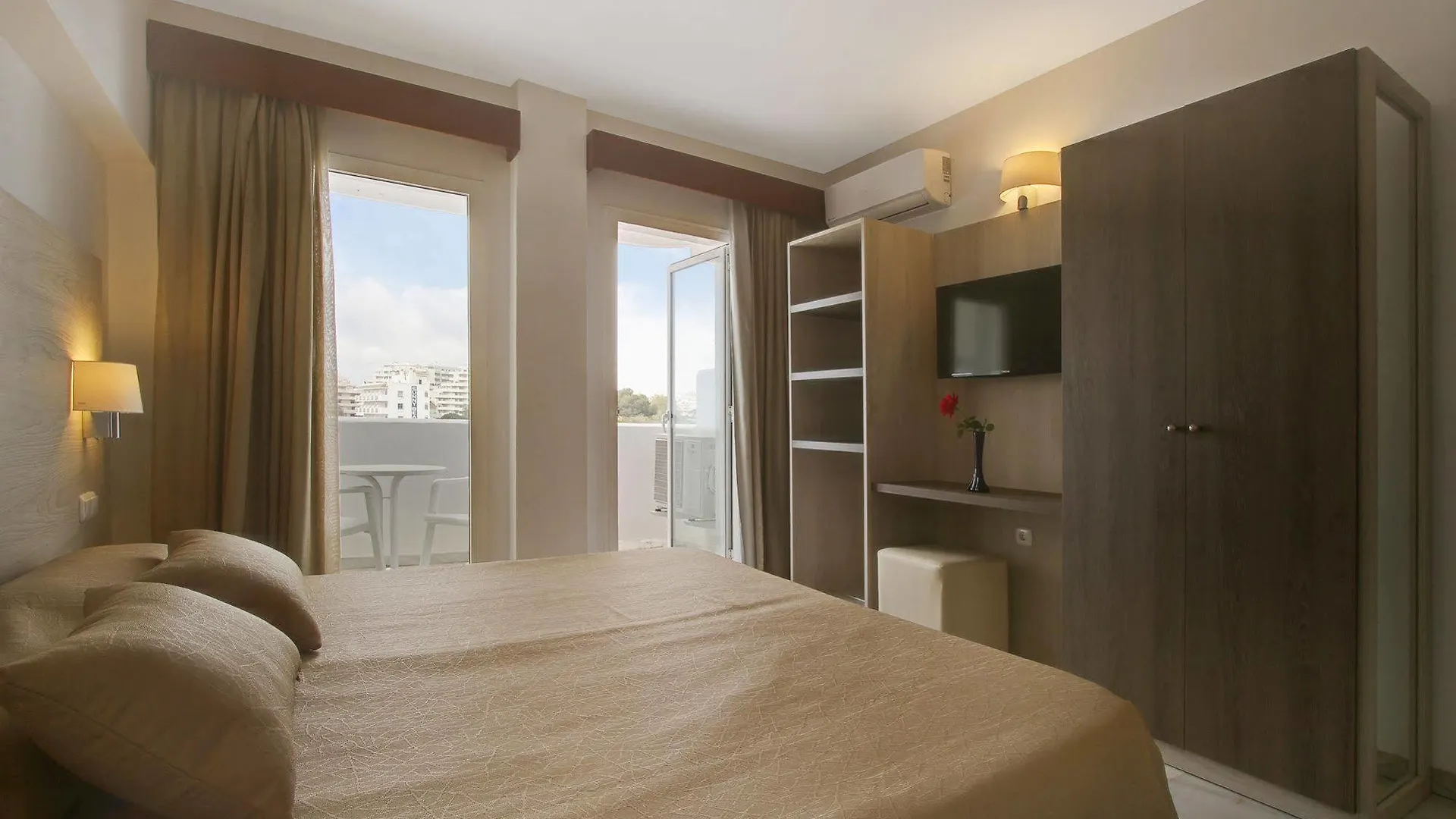 Hotel Palia La Roca Benalmadena 3*,  Spain